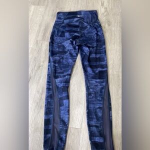Lululemon navy blue legging high rise Size 4